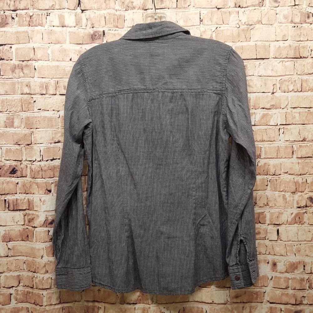 Love Notes Shirt Long Sleeve Button Down Size Medium - Picture 5 of 6